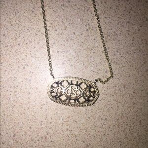 Kendra Scott Jewelry - EUC Kendra Scott gold filigree necklace Kendra Scott Jewelry - EUC Kendra Scott gold filigree necklace